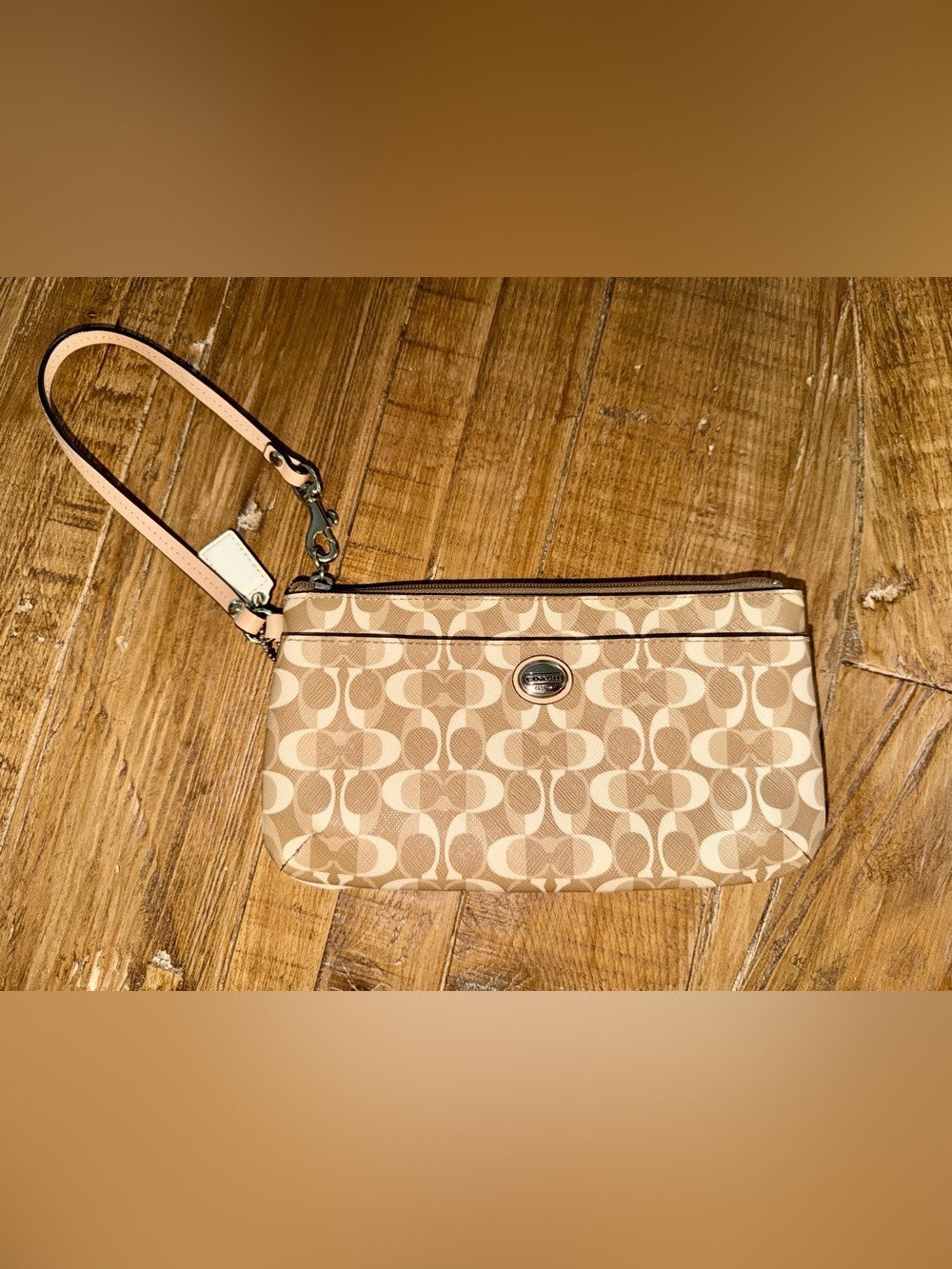 Coach Signature Peyton Dream C Go-Go Wristlet / Wallet - neutral colorway 🐚